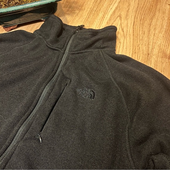 Large North face Zip up - Picture 4 of 7
